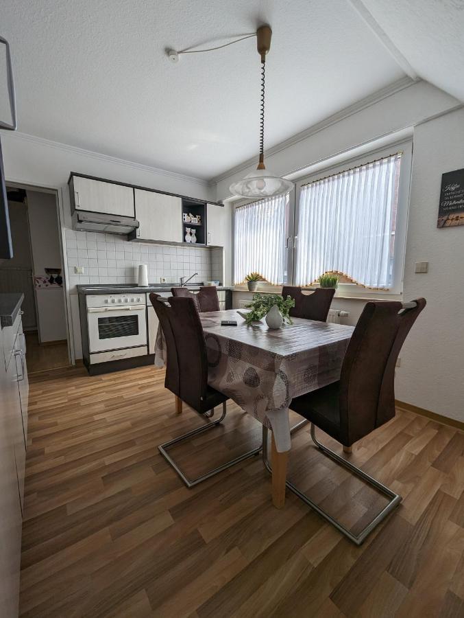 Ferienwohnung Leni Erstes Og Inkl Balkon Gartenblick Kostenfreier Parkplatz Stadtnah Aber Ruhig Gelegen Меппен Экстерьер фото